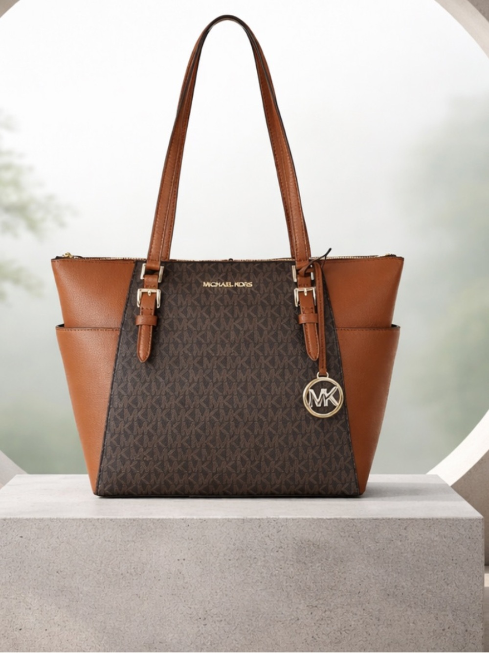 Brand New Michael Kors Large Charlotte Ciara Tote Bag.